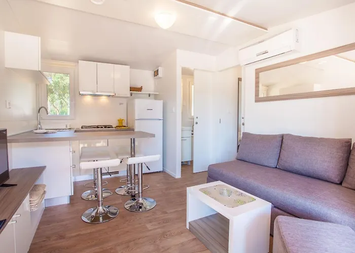 Camping Mobile Homes Delta Marine At Rapoća