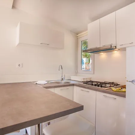 Mobile Homes Delta Marine At Rapoca Nerezine